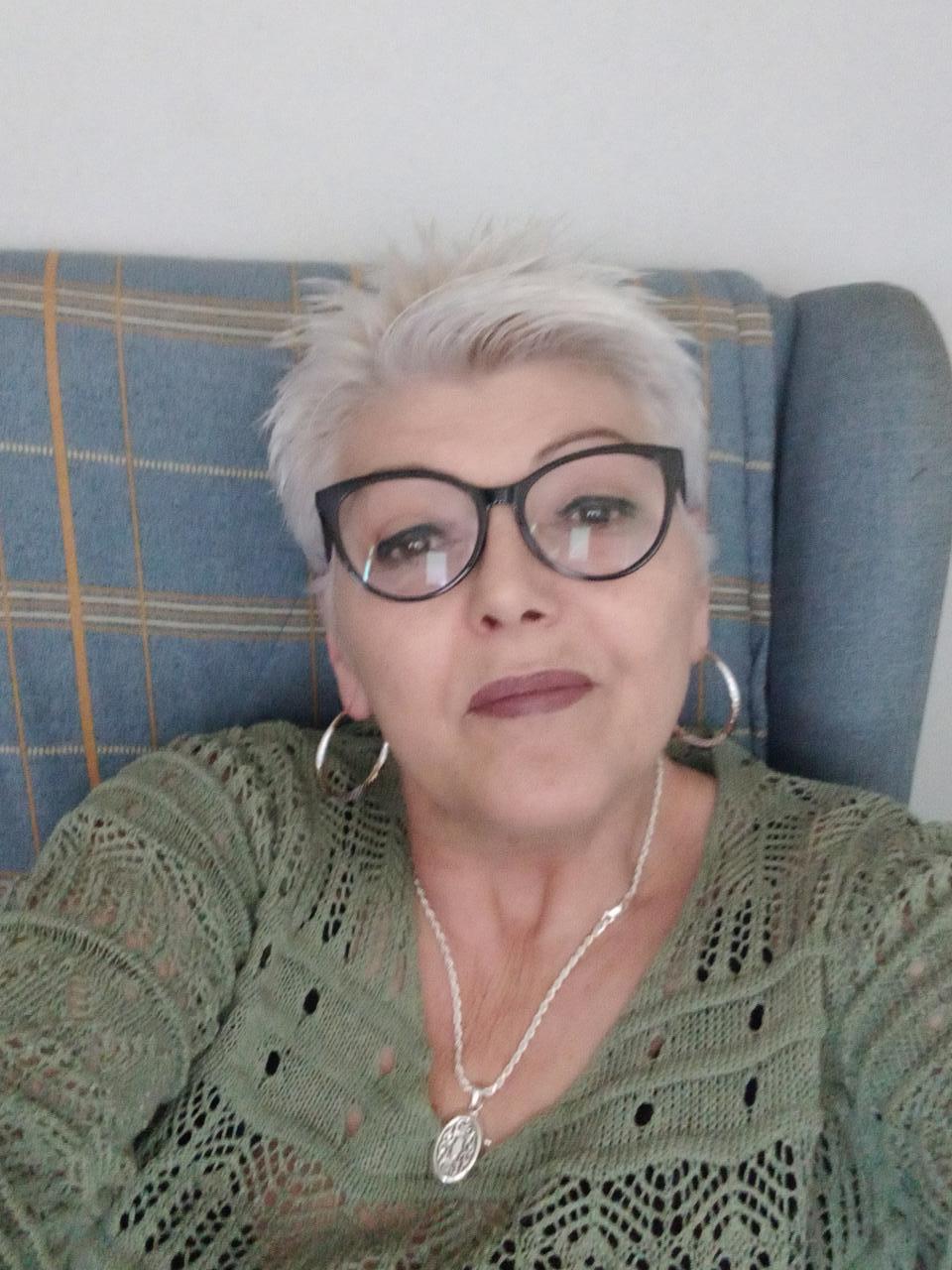 Chica busca chico en Asturias: 