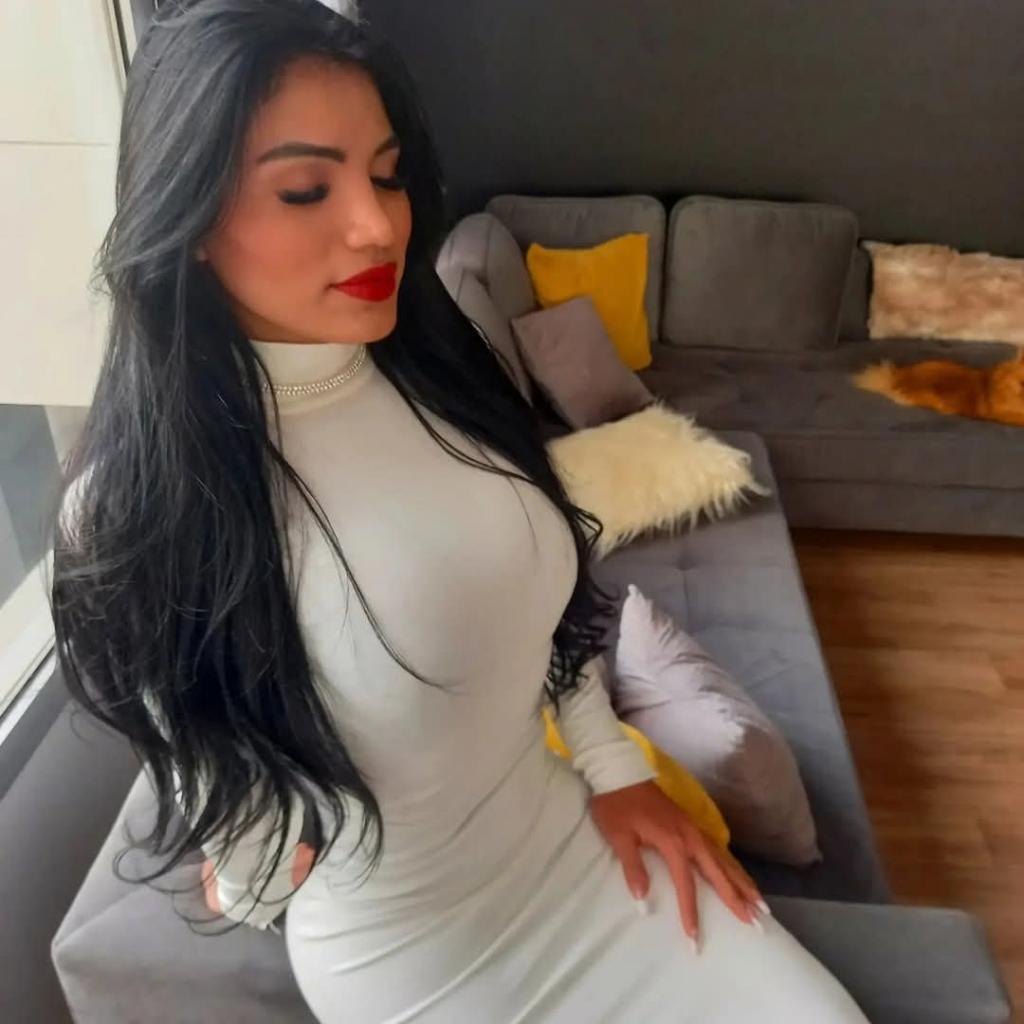 670068234: Transexual en Barcelona