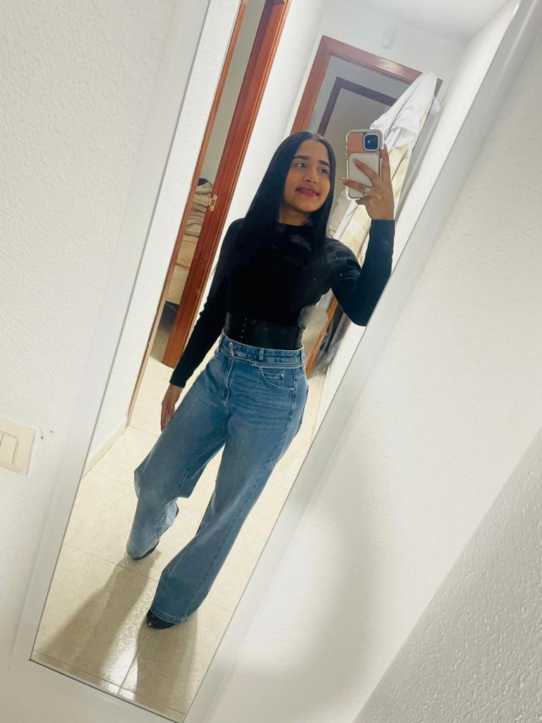 Chica busca chico en Almería: 