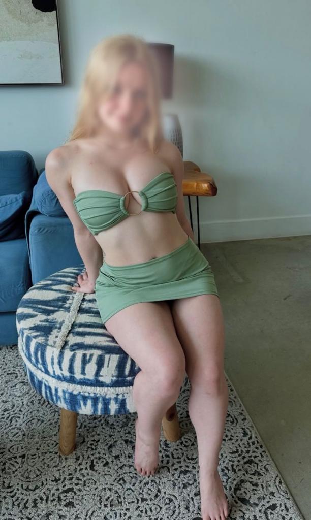 742070939: Chica busca chico en Orense