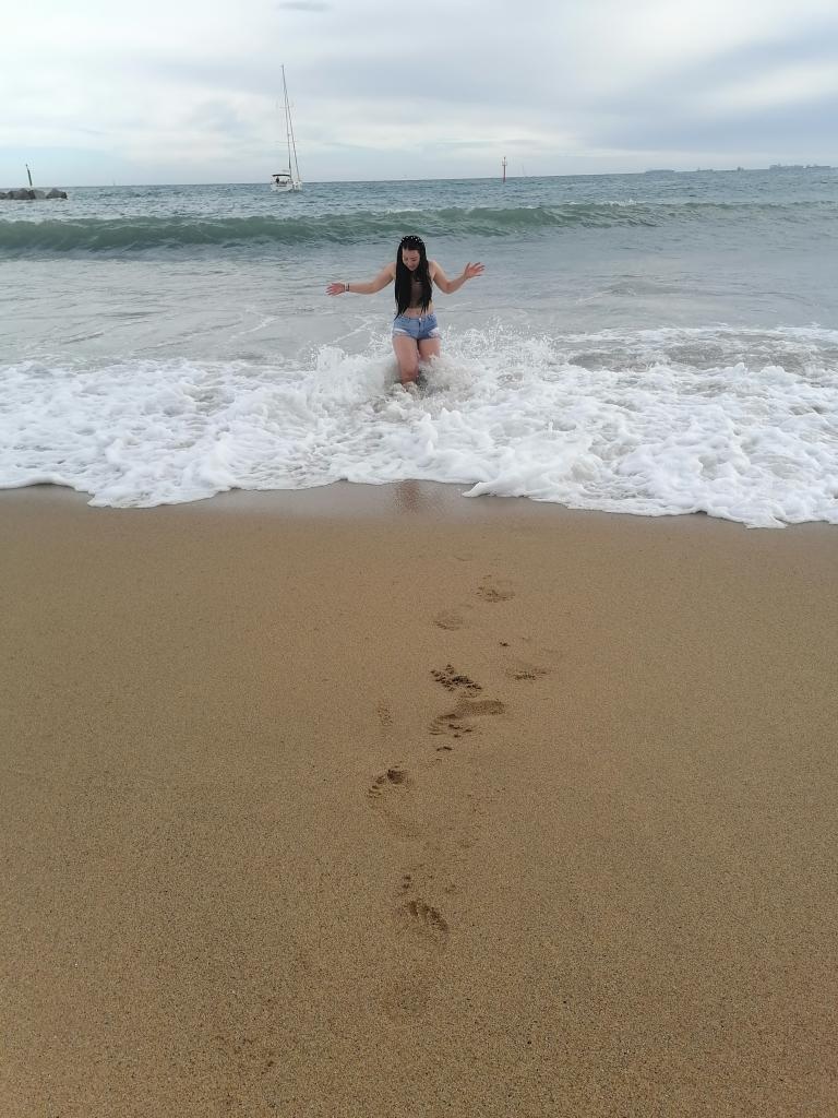 612435995: Chica busca chico en Barcelona