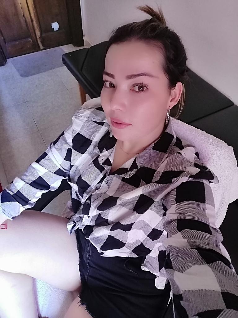 612435995: Chica busca chico en Barcelona
