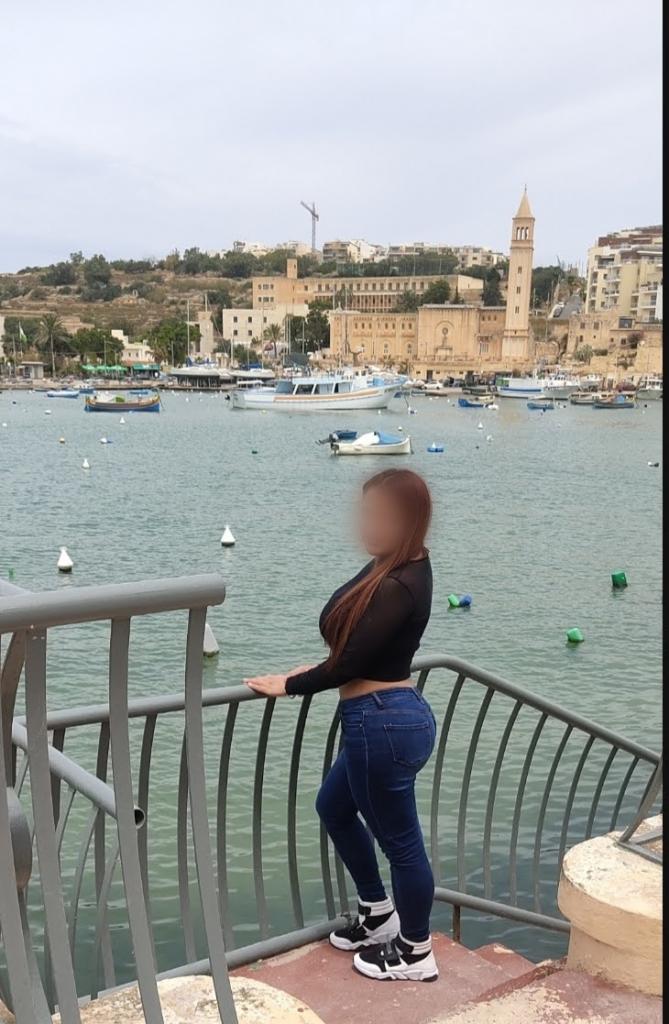 Chica busca chico en Cuenca: 