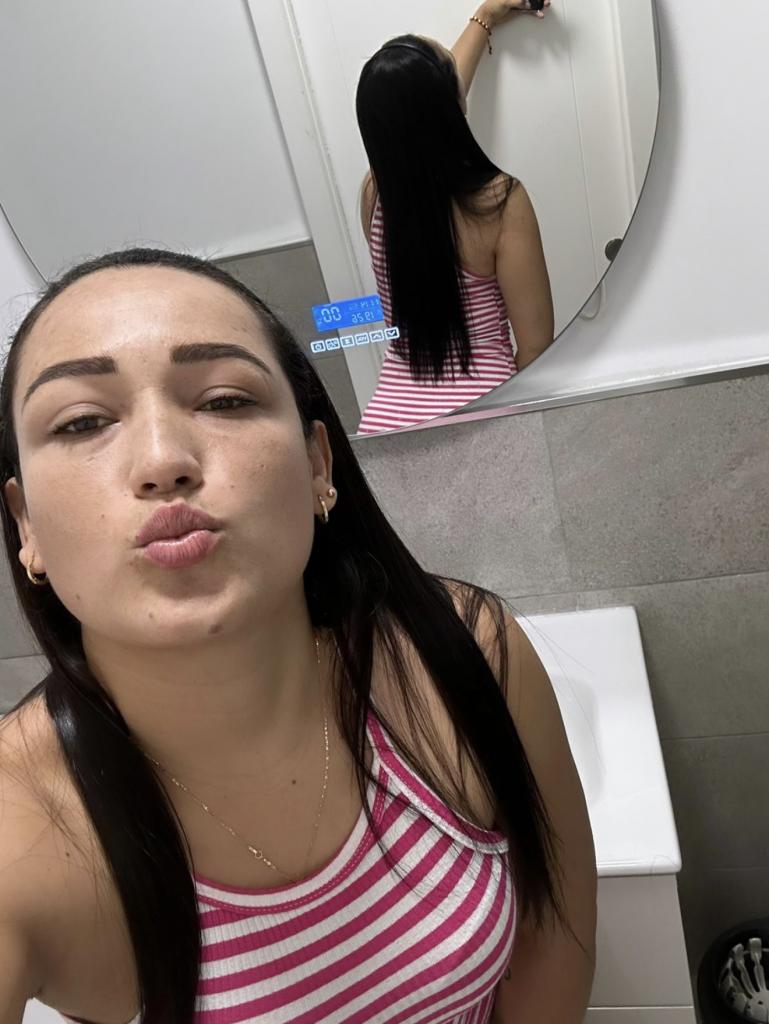 Chica busca chico en Cádiz: 