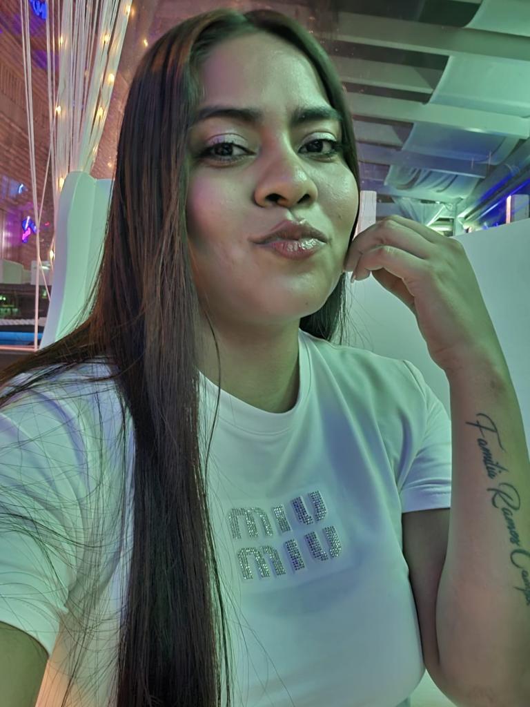 643219126: Chica busca chico en Valencia