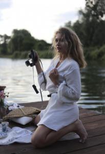 641284319: Chica busca chico en Granada