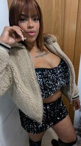 613898305: Chica busca chico en Alicante