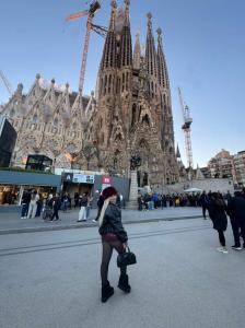 664715348: Chica busca chico en Málaga