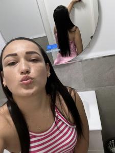 613400778: Chica busca chico en Cádiz