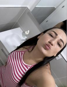 613400778: Chica busca chico en Cádiz