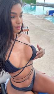 613308059: Chica busca chico en Murcia