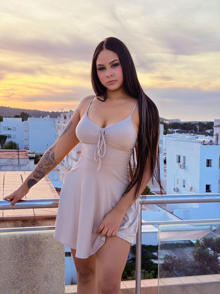 664605131: Chica busca chico en Tarragona