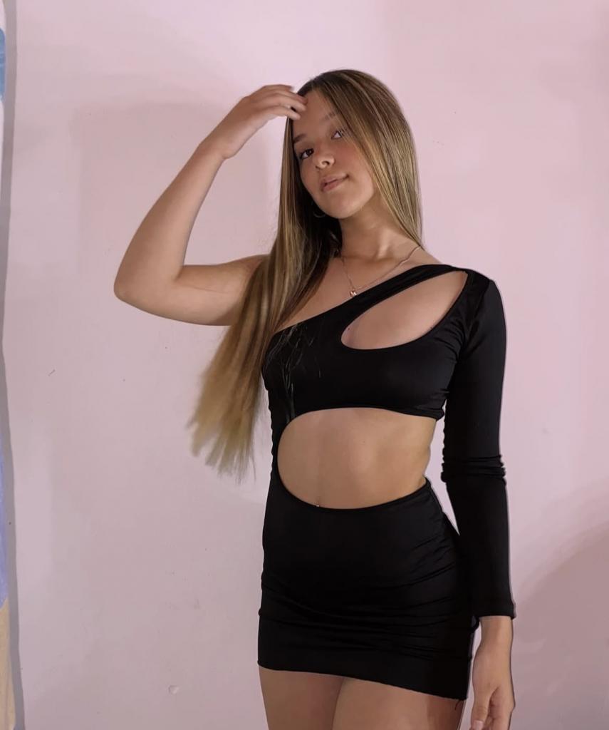 641128277: Chica busca chico en Barcelona