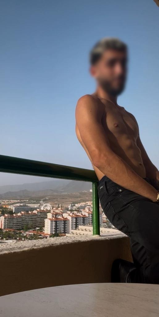 Chico busca chica en Tenerife: 