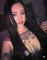 647074019: Chica busca chico en Madrid