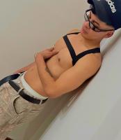 698461472: Chico busca chica en Barcelona