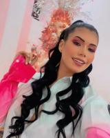 647315397: Chica busca chico en Madrid