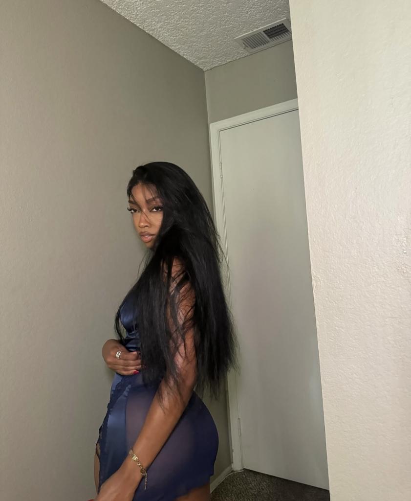 Chica busca chico en Cádiz: 