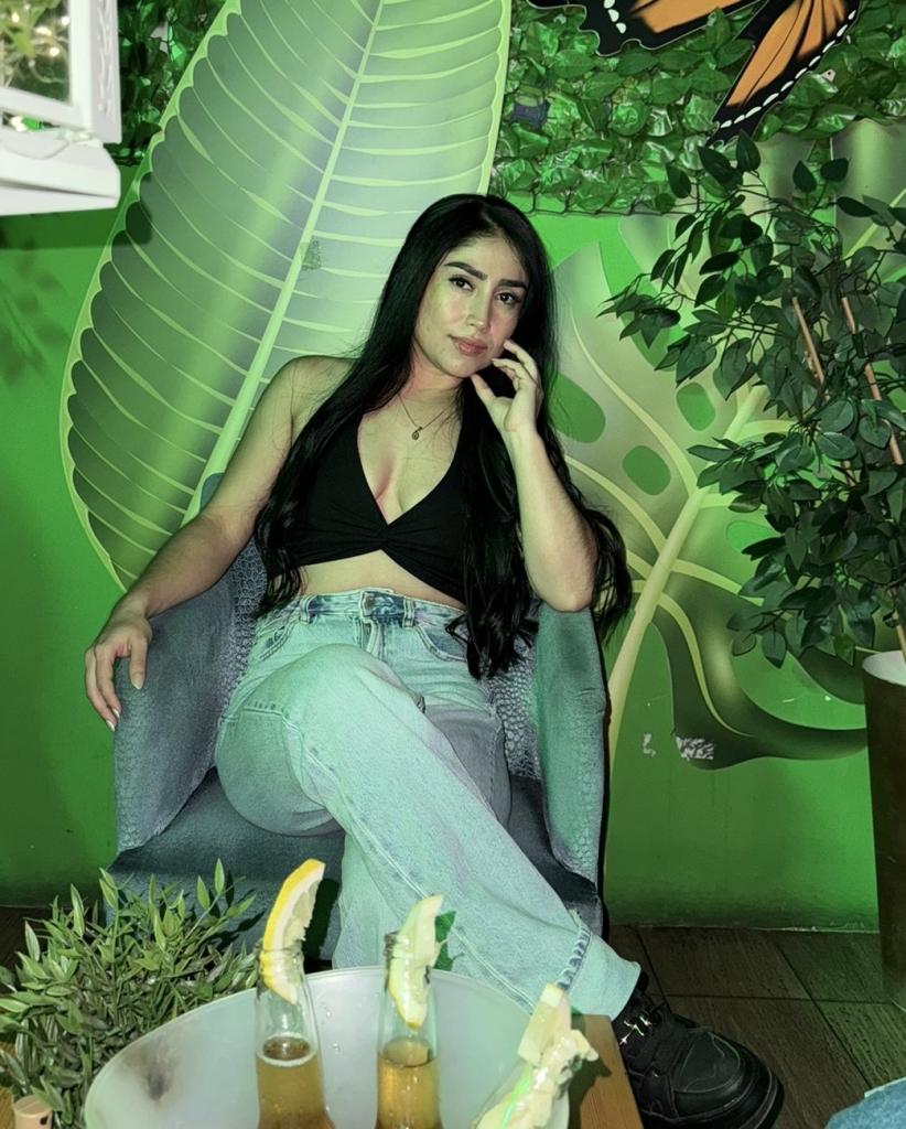 613711308: Chica busca chico en Murcia