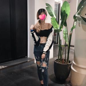 691593295: Chica busca chico en Sevilla