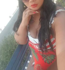 623503384: Chica busca chico en Barcelona