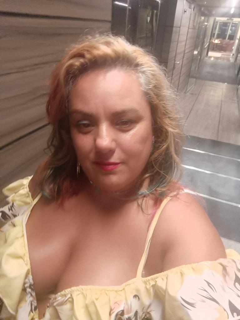 695463331: Virtual en Pontevedra