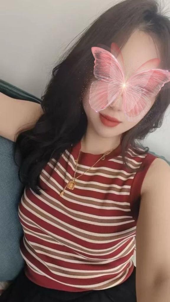 647599871: Chica busca chico en Valencia