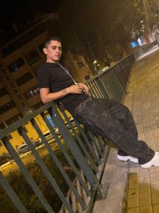 607905149: Chico busca chica en Madrid