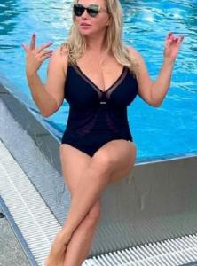 643049412: Chica busca chico en Granada