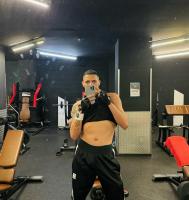 614772935: Chico busca chica en Murcia