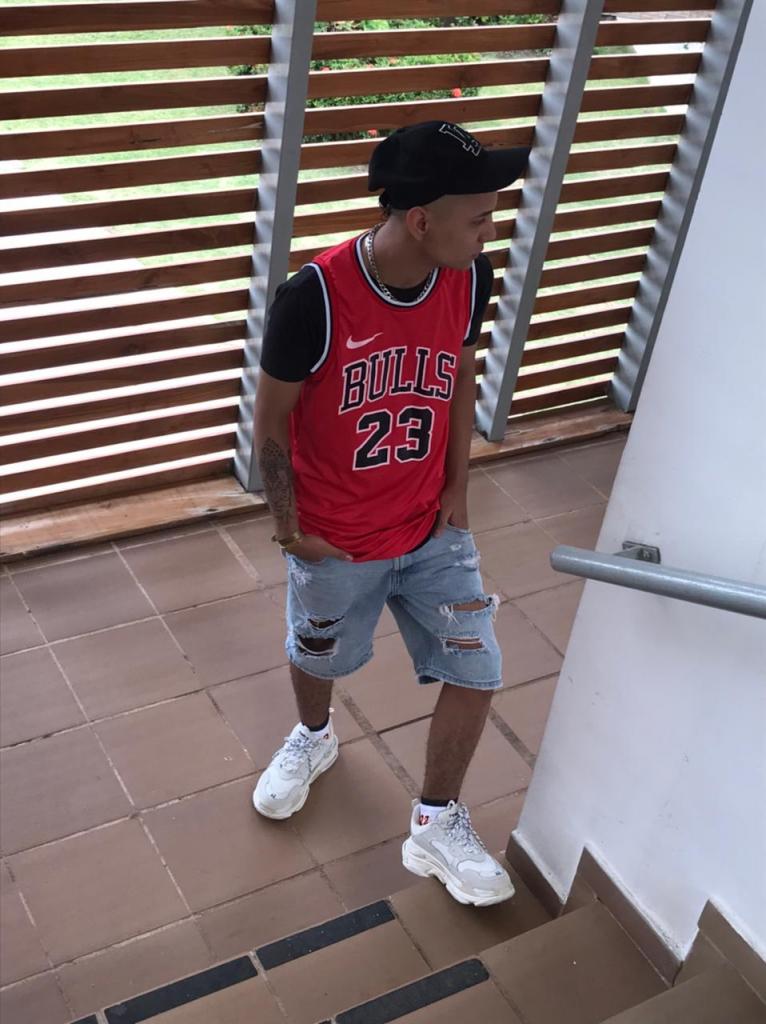 672893966: Chico busca chica en Orense