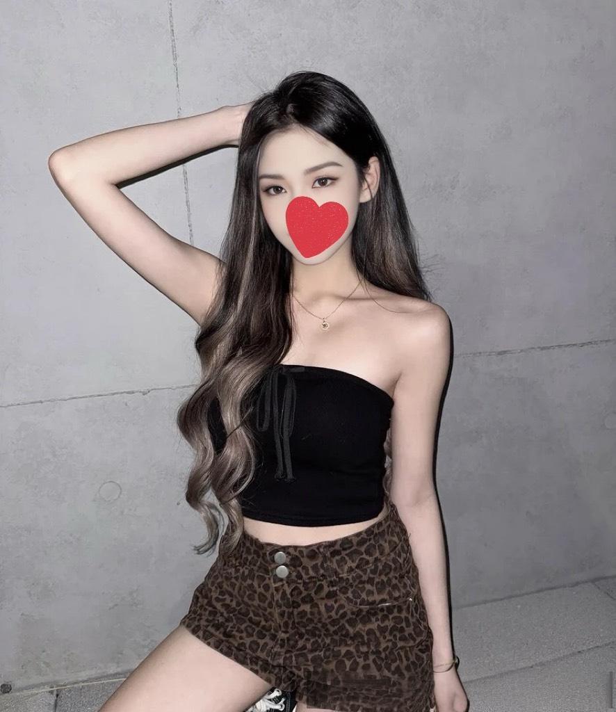 688166576: Chica busca chico en Barcelona