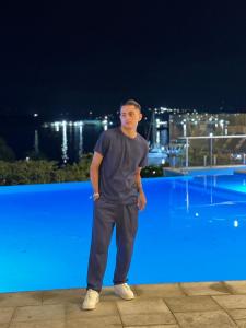 607905149: Chico busca chica en Madrid