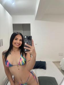 643170060: Chica busca chico en Madrid