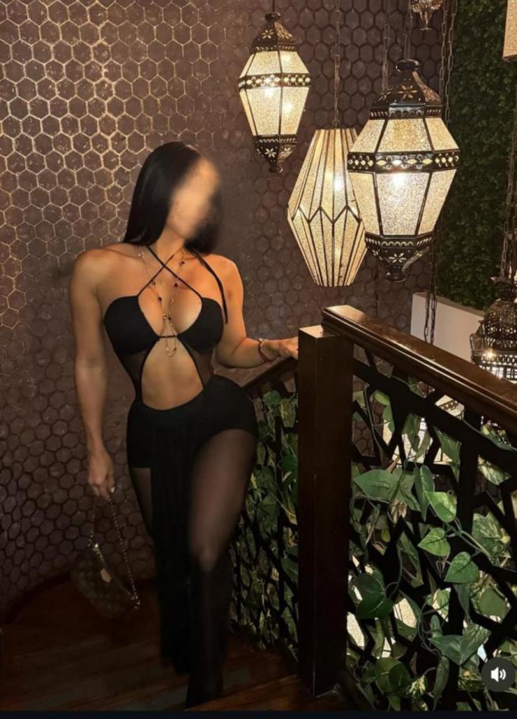 611245507: Chica busca chico en Huelva