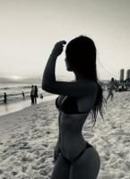 617803841: Chica busca chico en Sevilla