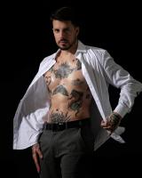 695355217: Chico busca chica en Barcelona