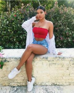 Chica busca chico en Ibiza: 