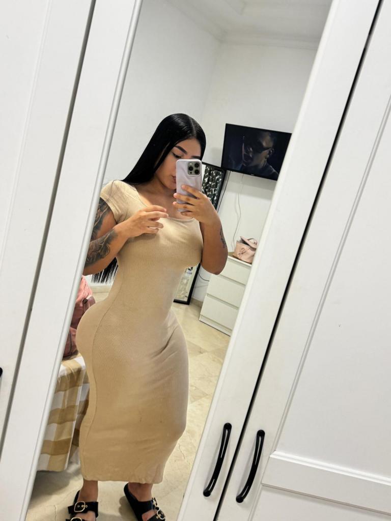 Chica busca chico en Tenerife: 