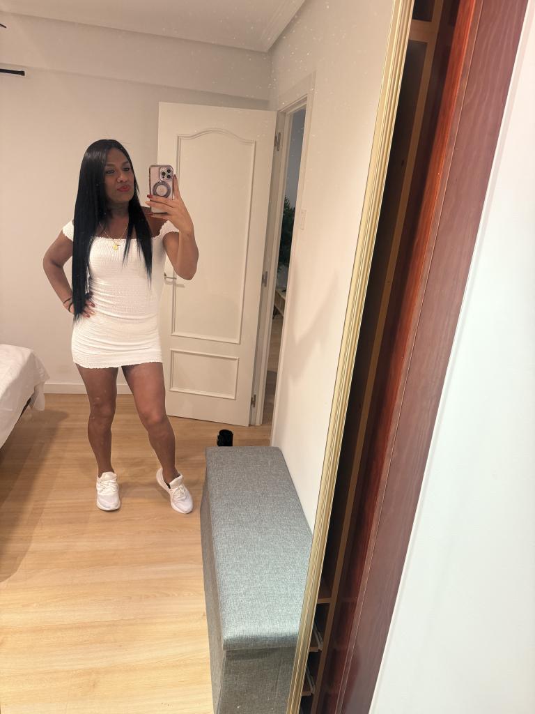 647265209: Travesti en Guipúzcoa