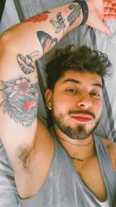 672044911: Chico busca chica en Valencia