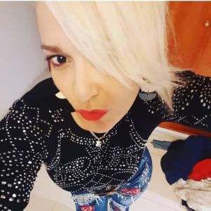 631284925: Chica busca chico en Gerona