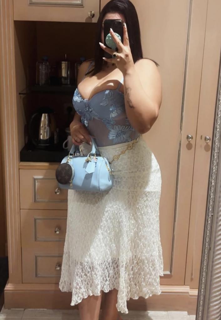 Chica busca chico en Cádiz: 