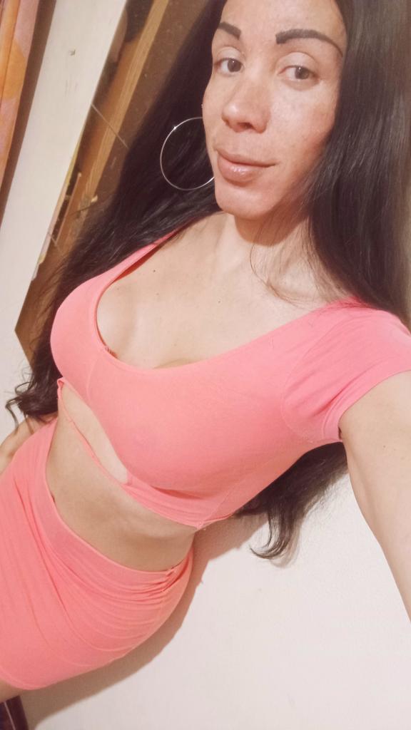 608562219: Transexual en La Coruña