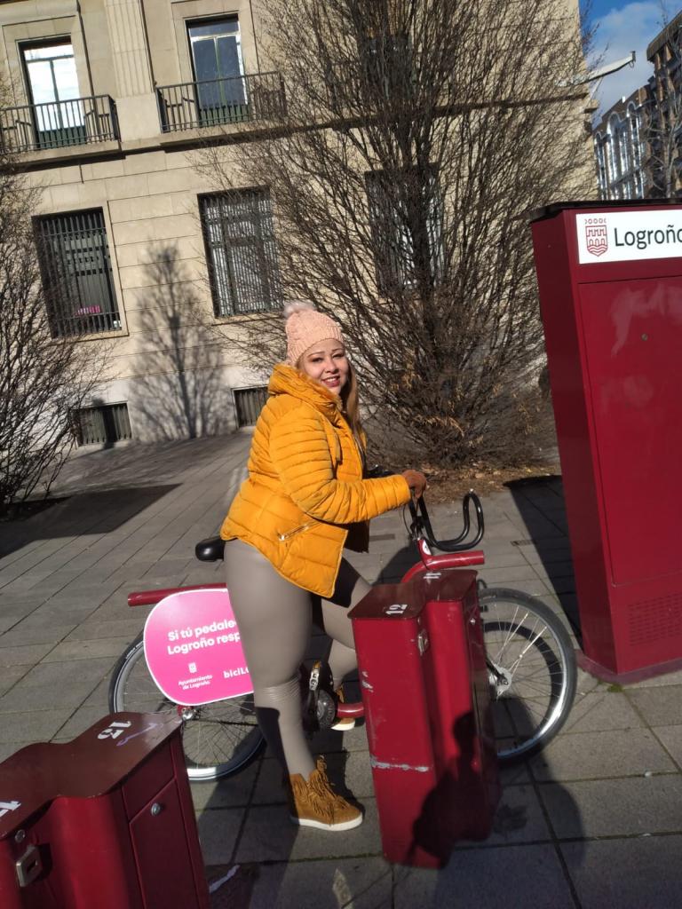 612279325: Chica busca chico en Valencia