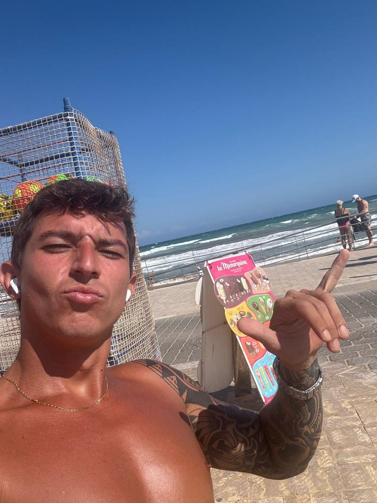 657792755: Chico busca chica en Málaga