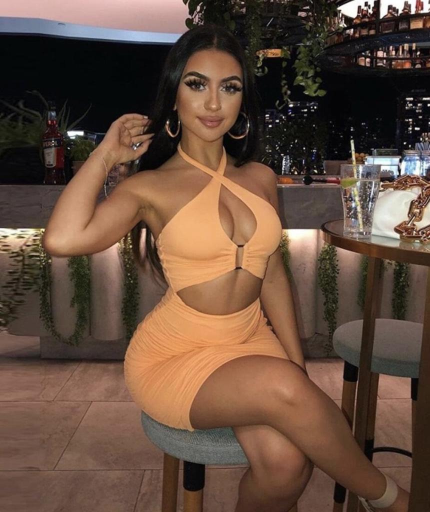 Chica busca chico en Sevilla: Chica busca chico