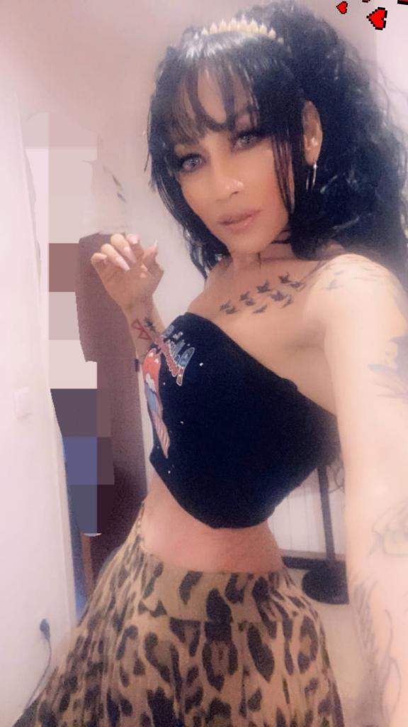 Chica busca chico en Tenerife: 