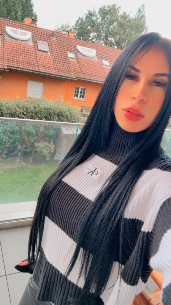 Chica busca chico en Sevilla: 