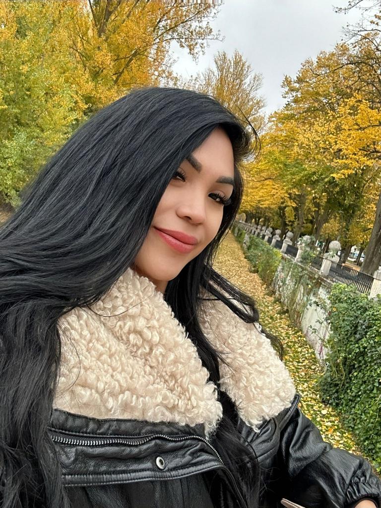 614704712: Travesti en Barcelona